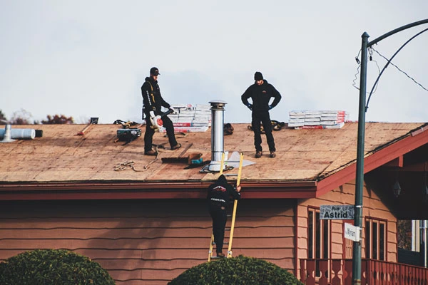 roof-repair-4 Men repairing roof